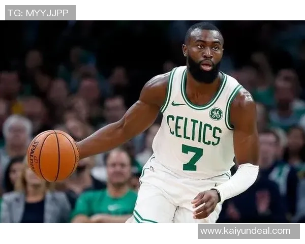 轻松发挥杰伦布朗13投6中轻松斩获21分1篮板展现实力